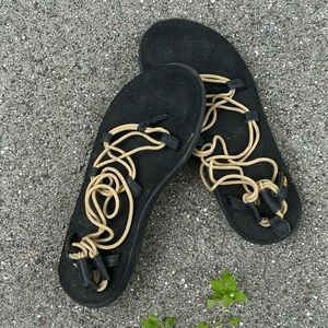 Hardly used teva in great shape